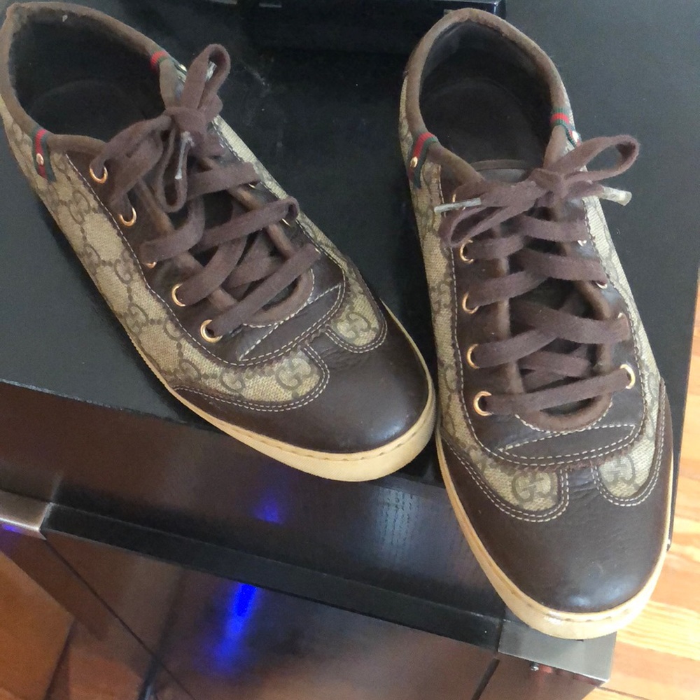 Authentic Gucci sneakers size 8